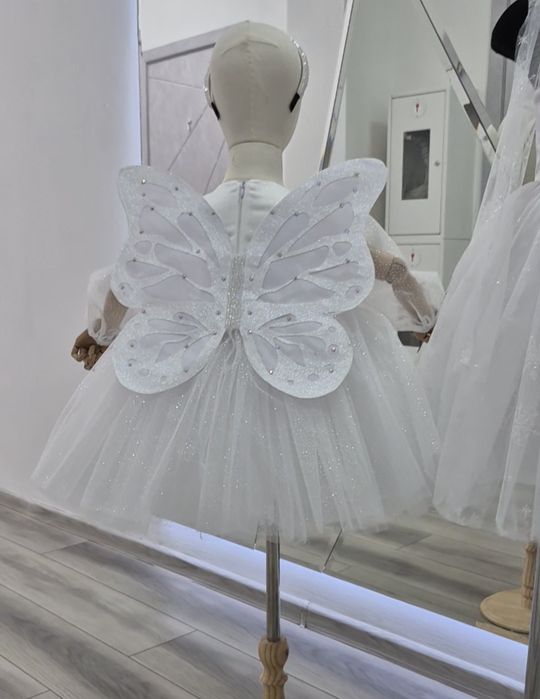 Платья снежинки на прокат.