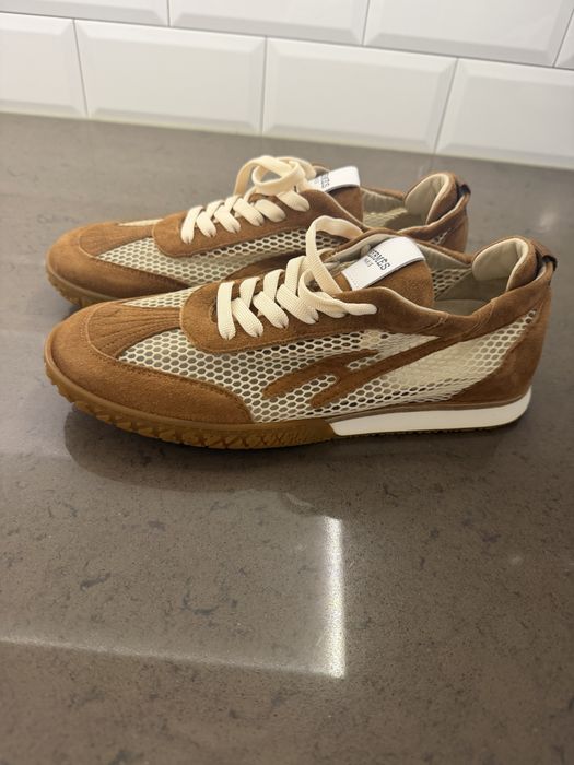 Нови маратонки Hermes