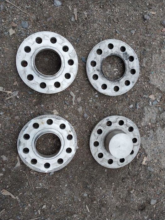 Проставки на Мерседес 221.