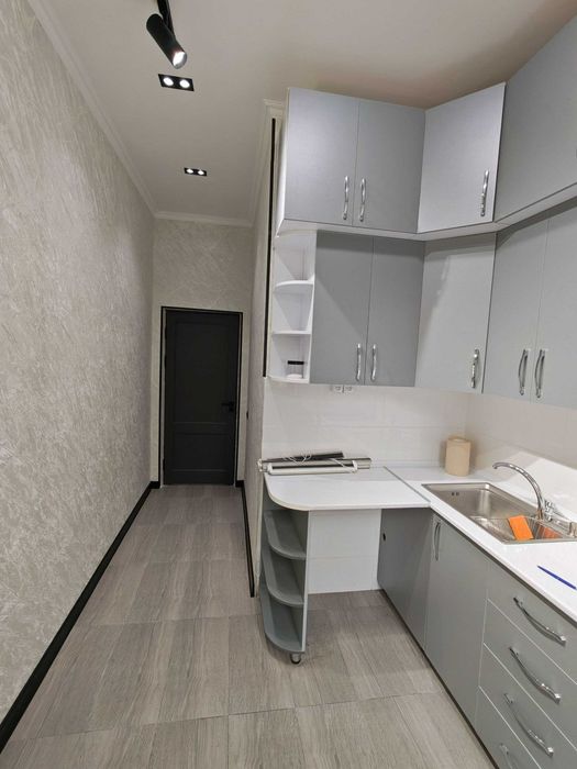 Продам 3-х комнатную.Авиасозлар-2.Кадышева.Новостройка.3/2/8