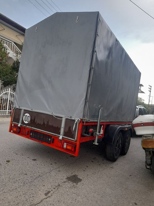 Ремарке за  лека кола платформа