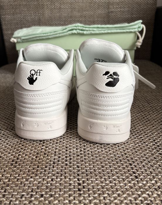 Off-White out of office