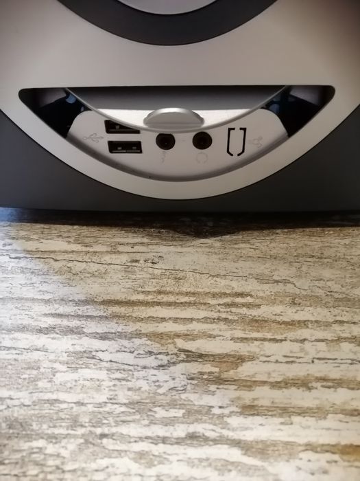 Продавам компютър