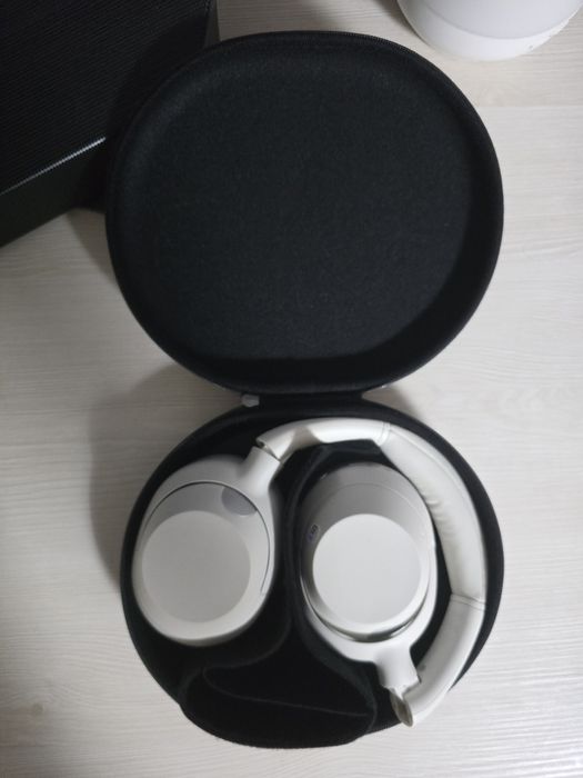 Căști sony ULT WEAR