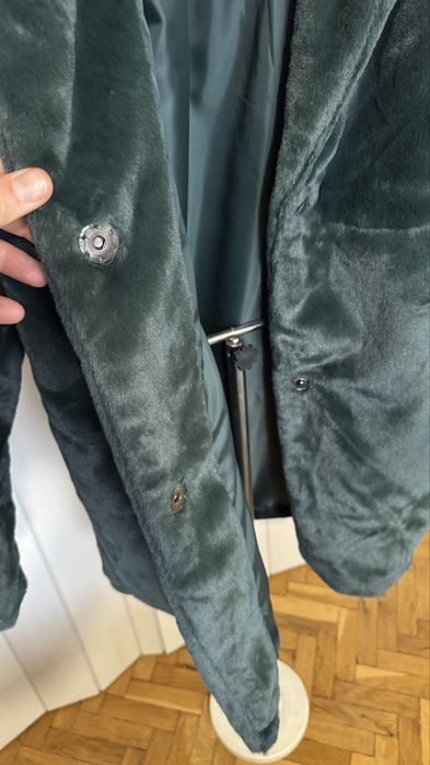 Дамско пухкаво палто