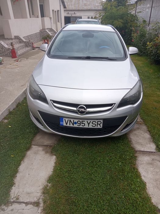 OPEL Astra 2013 — imagine 4