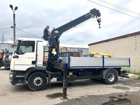 Манипулятор услуги перевозки