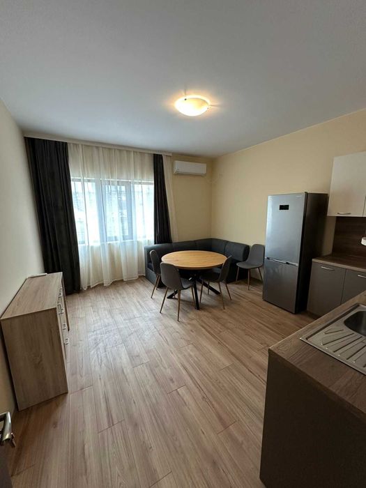 Дава се под наем Многостаен апартамент в Пловдив, Център - 88 кв.м за 847.62 € - Снимка #1