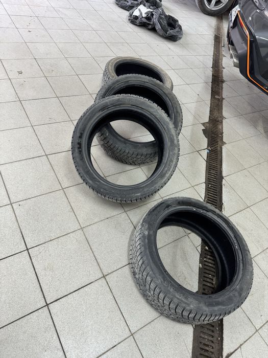Продам шины зимние
