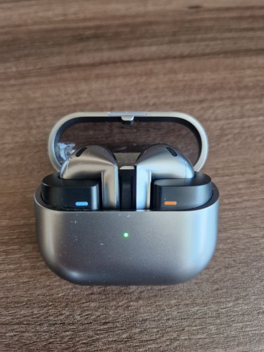 Bluetooth слушалки Samsung Galaxy Buds3, Silver