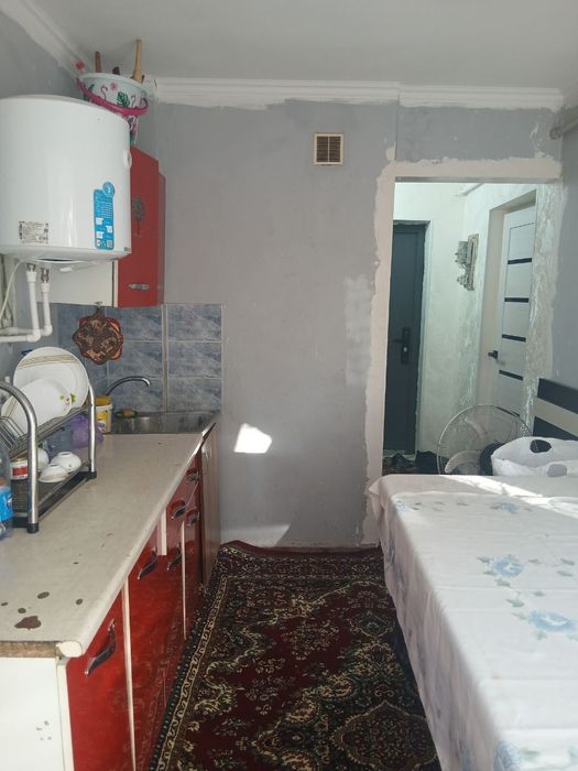 Чирчик шахри 
Окковок 
1-хона -этаж 
Квартира Ижарага Берилади 
Ижа