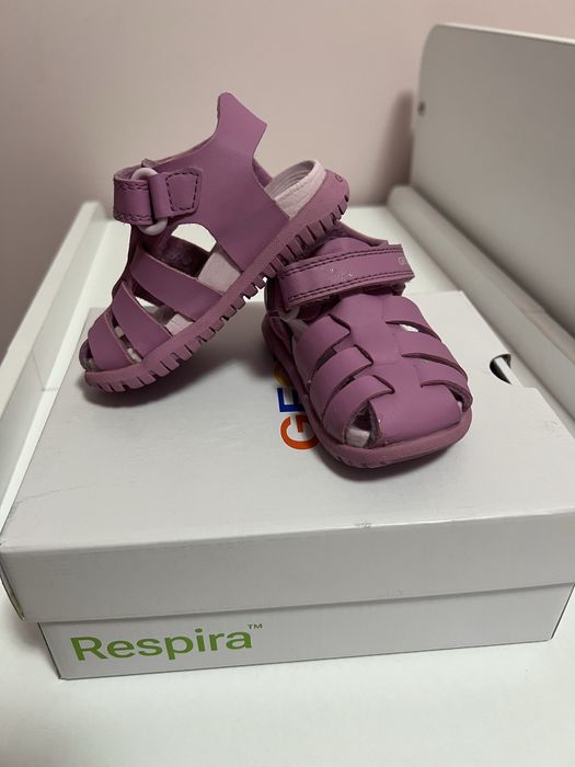 Бебешки сандали GEOX