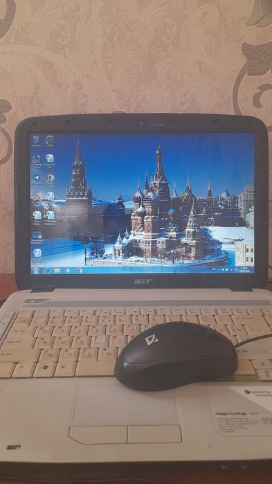 Notbok ichida 300 dan ortiq o'yin mavjud.