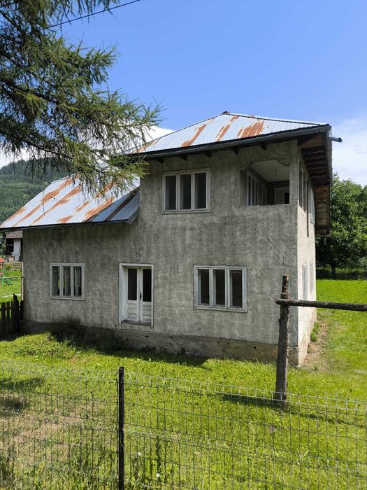 Casa de vanzare la pret foarte avantajos