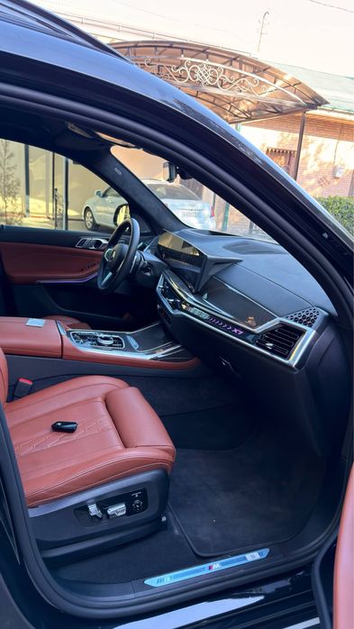 BMW X7 xDrive 40i 2026 год