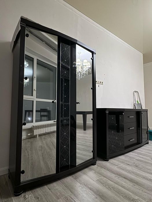 Продам министенку для зала.