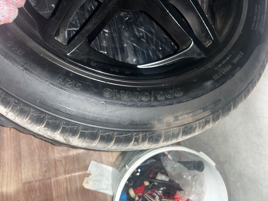 Продам Шины с Дисками