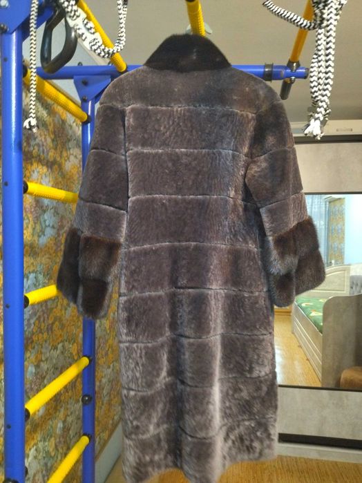 Продам шубу мутоновую