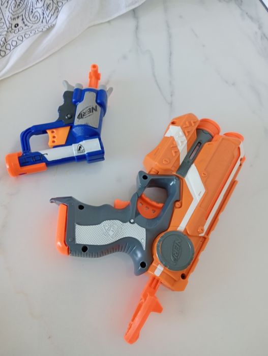 Пистолет игрушечный