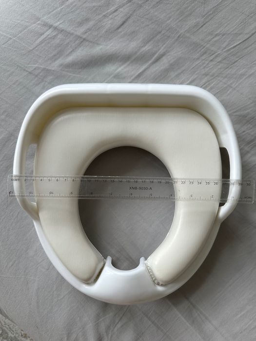 Продается детская насадка на унитаз