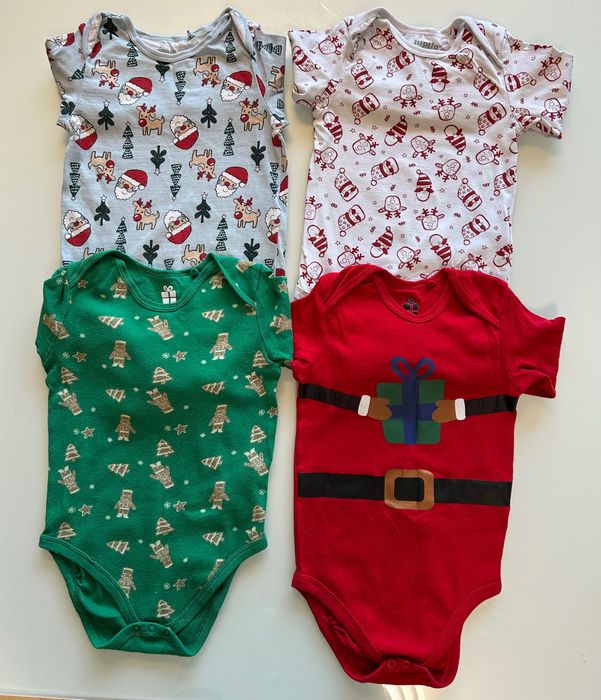 Лот Коледни бодита и пижамки 86/92 см Lupilu