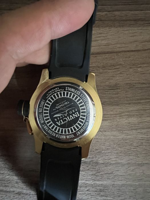 Продаются часы "Invicta Pro Diver"