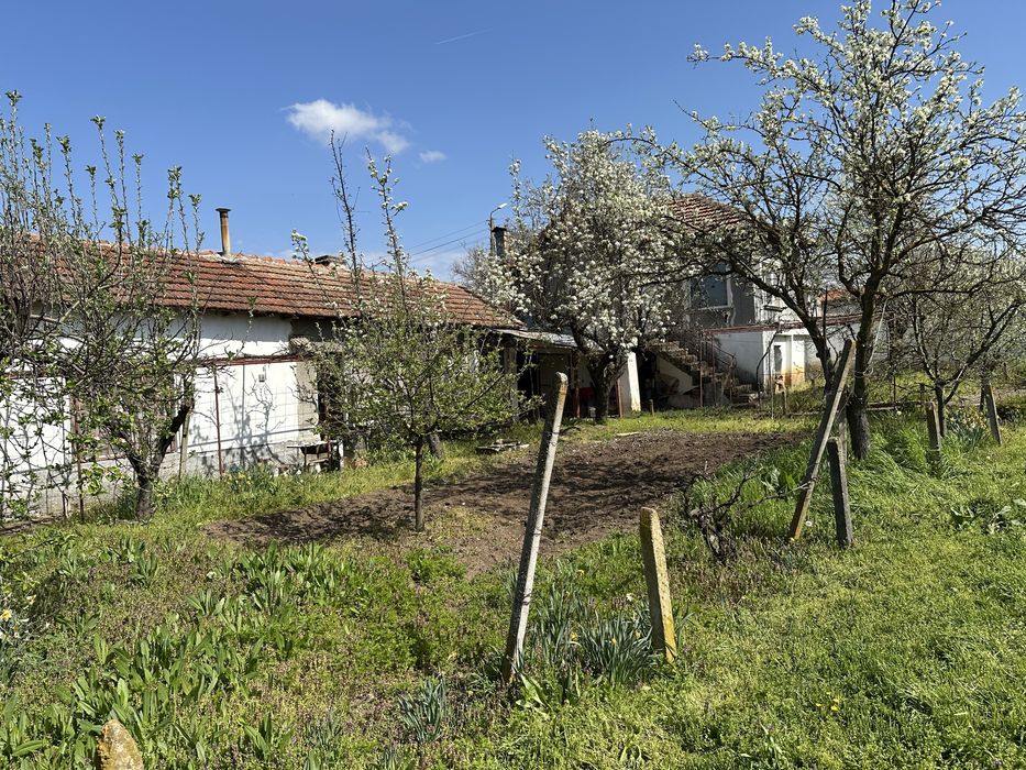 Къща в село Крапчене