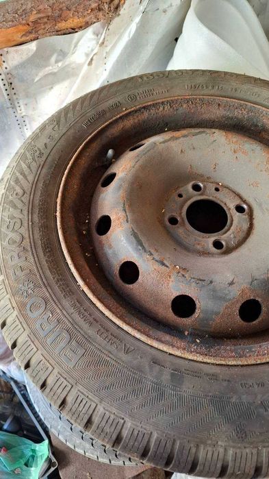 5 бр. джанти с 2 зимни и 3 летни гуми