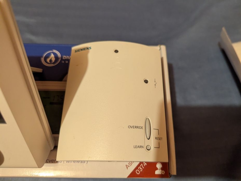 Termostat centrala ambient camera SIEMENS