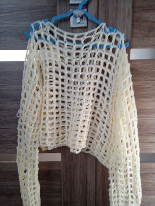 Кофточка с сердечкам из бусин