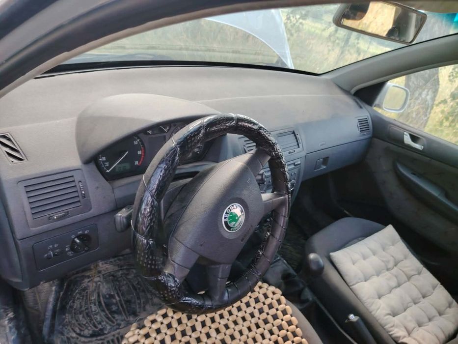 SKODA Fabia 2000 — imagine 4
