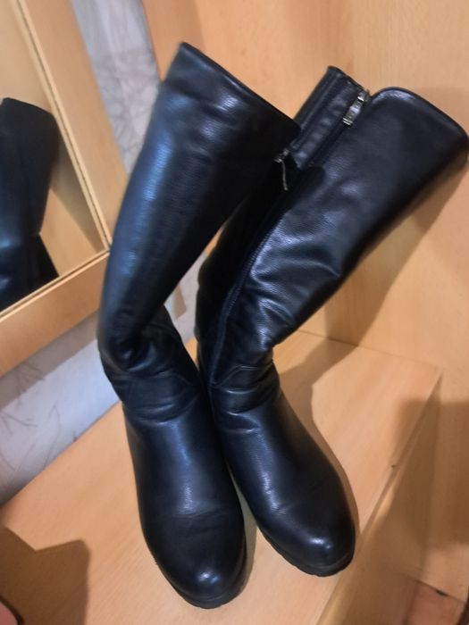 Продам сапоги зима новые размер 41.