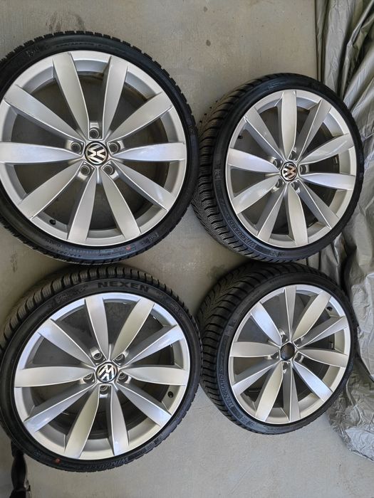 Оригинални Lugano 5 112 19" с перфектни зимни гуми 235 35