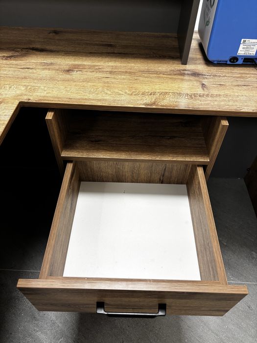 Ресепшен угловой б/у