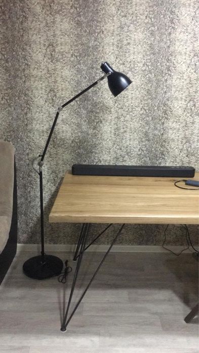 Продаю стол из карагача