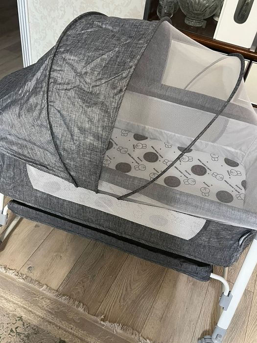 Манеж детский серый