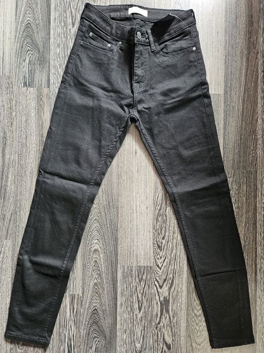 Zara-pantaloni imitație piele,blug