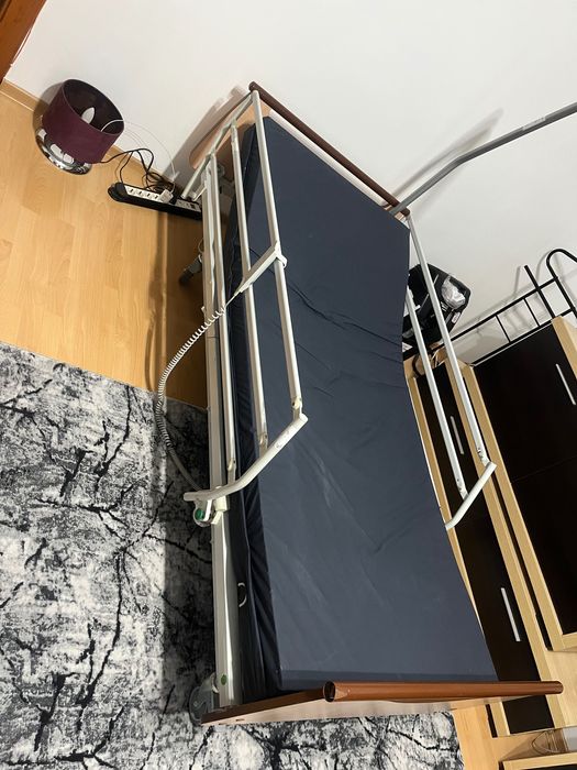 Pat spitalizat doctat cu telecomanda electrica