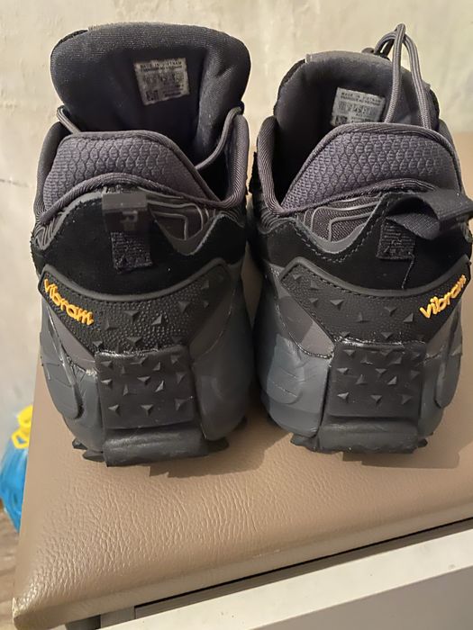 Продам кроссовки термо Reebok.