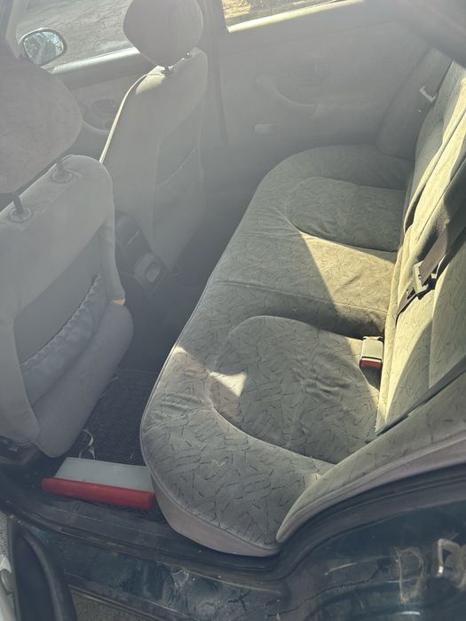 Peugeot 406   1.9 TD