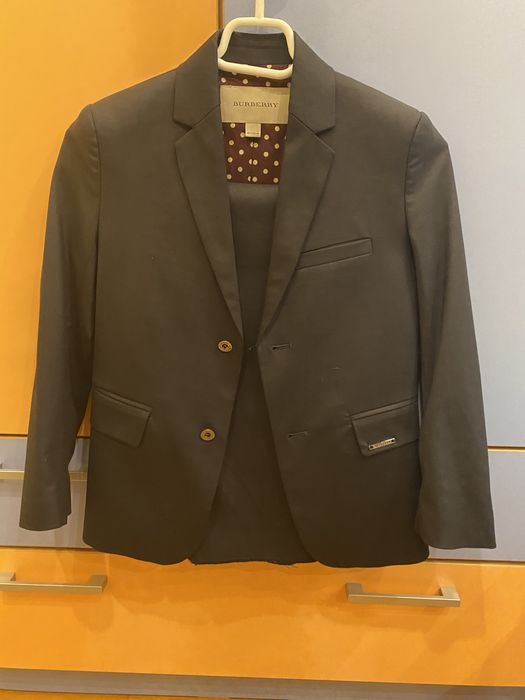 Costum Burberry 8 ani, 126 cm