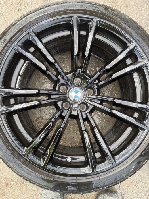 Оригинални джанти БМВ 20" + 4 летни гуми Pirelli P zero  275/35 R20