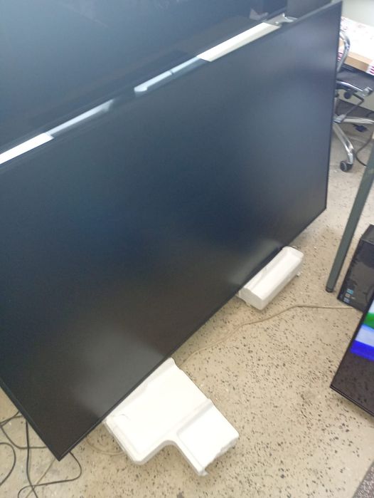Monitor Samsung 165cm