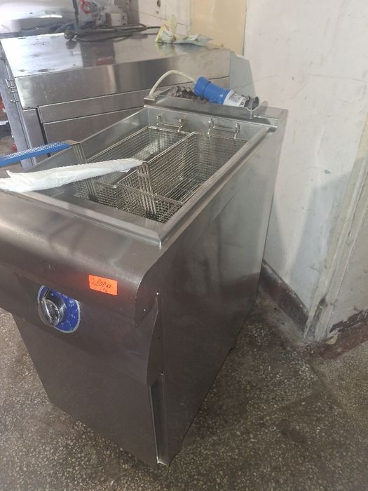 Фритюрник професионален на газ BONETT/ HOBART