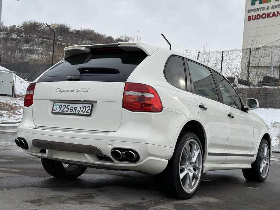 Продам porche cayenne 2009