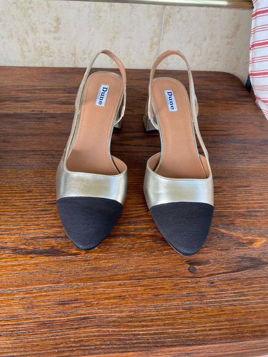 Обувки , сандали от естествена кожа-Италия, Англия