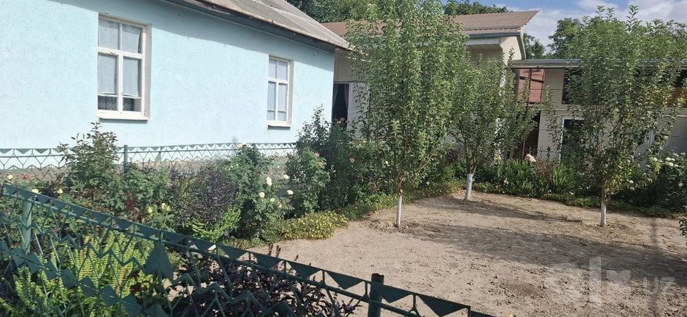 Продаётся дом  в Чирчике