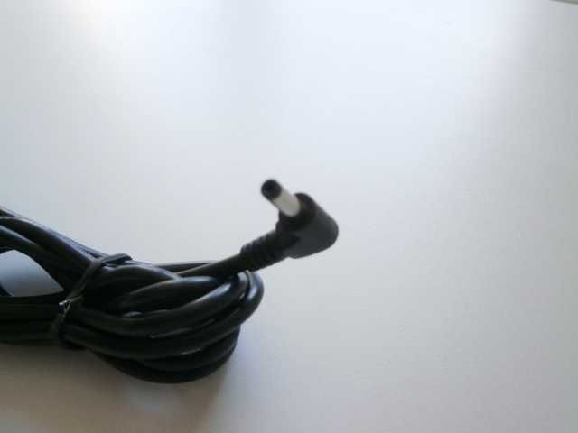 Зарядно за навигация TomTom