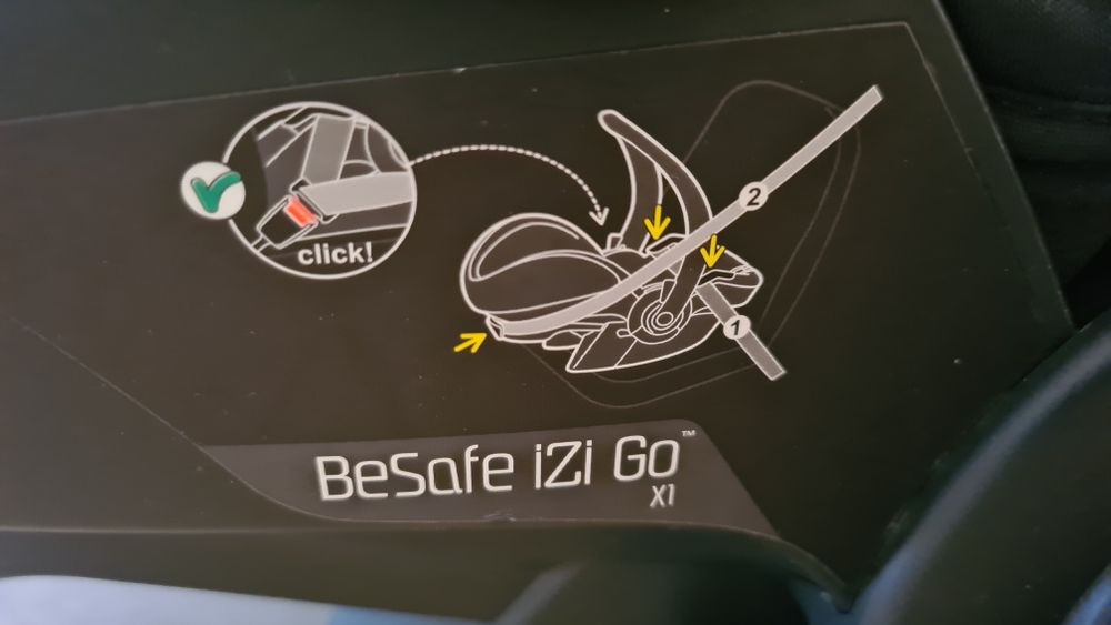 Scoica auto + baza Isofix
