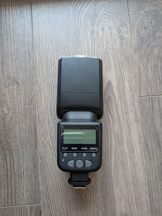 TTL Светкавица Meike MK950 за CANON